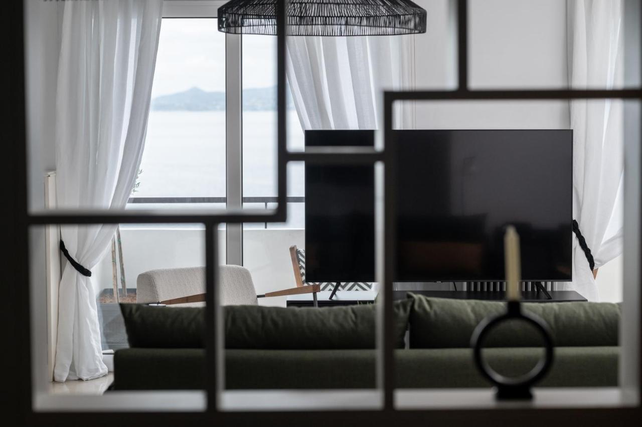Blue Chill Paradise Seaview Suite W/ Kingbed بيرايوس المظهر الخارجي الصورة